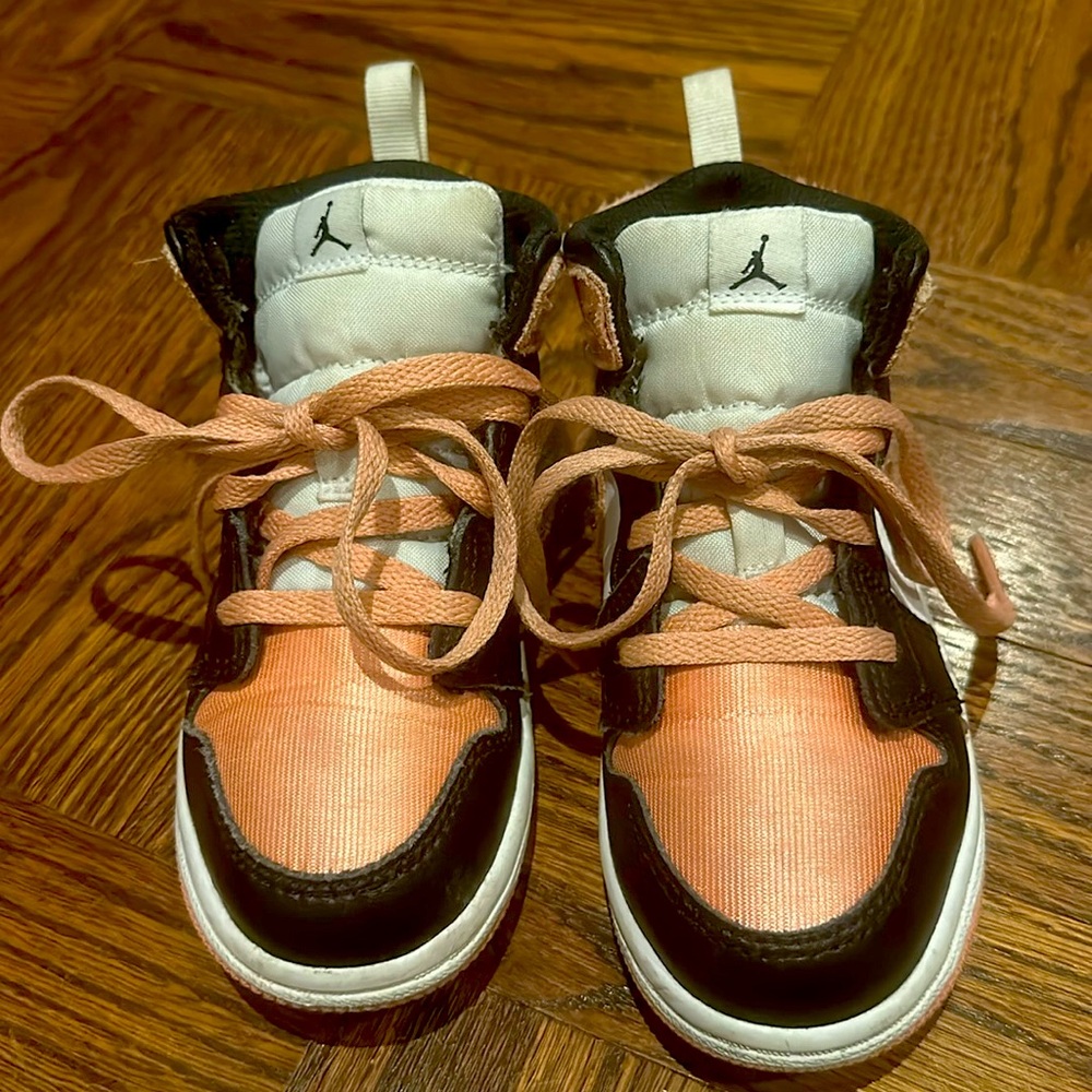 nike Jordan’s - girls